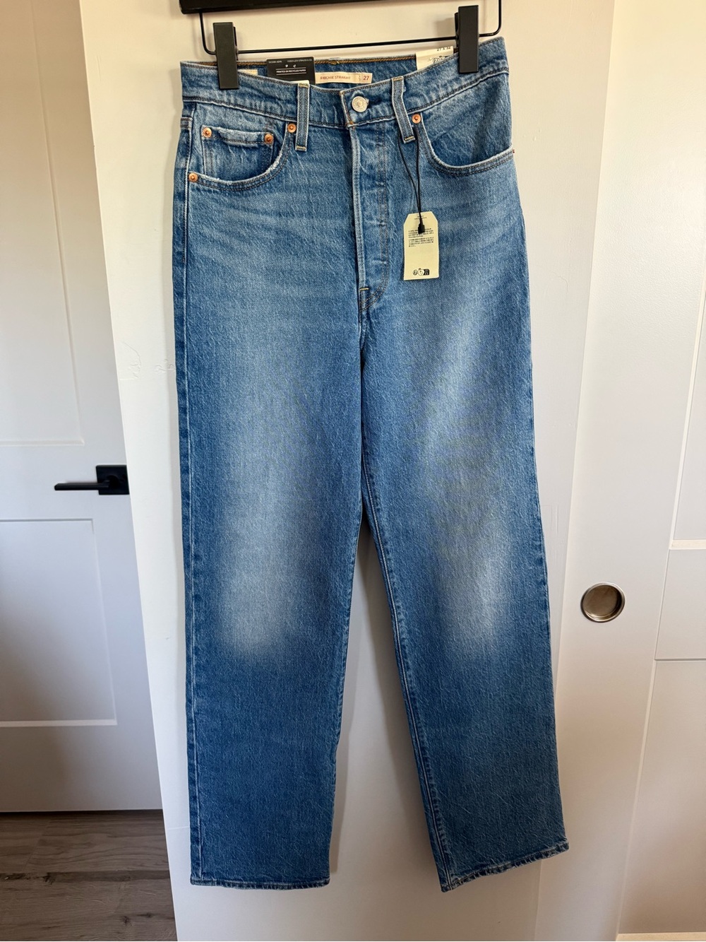 NWT Lev’s Ribcage Straight Women’s Jeans 27x32